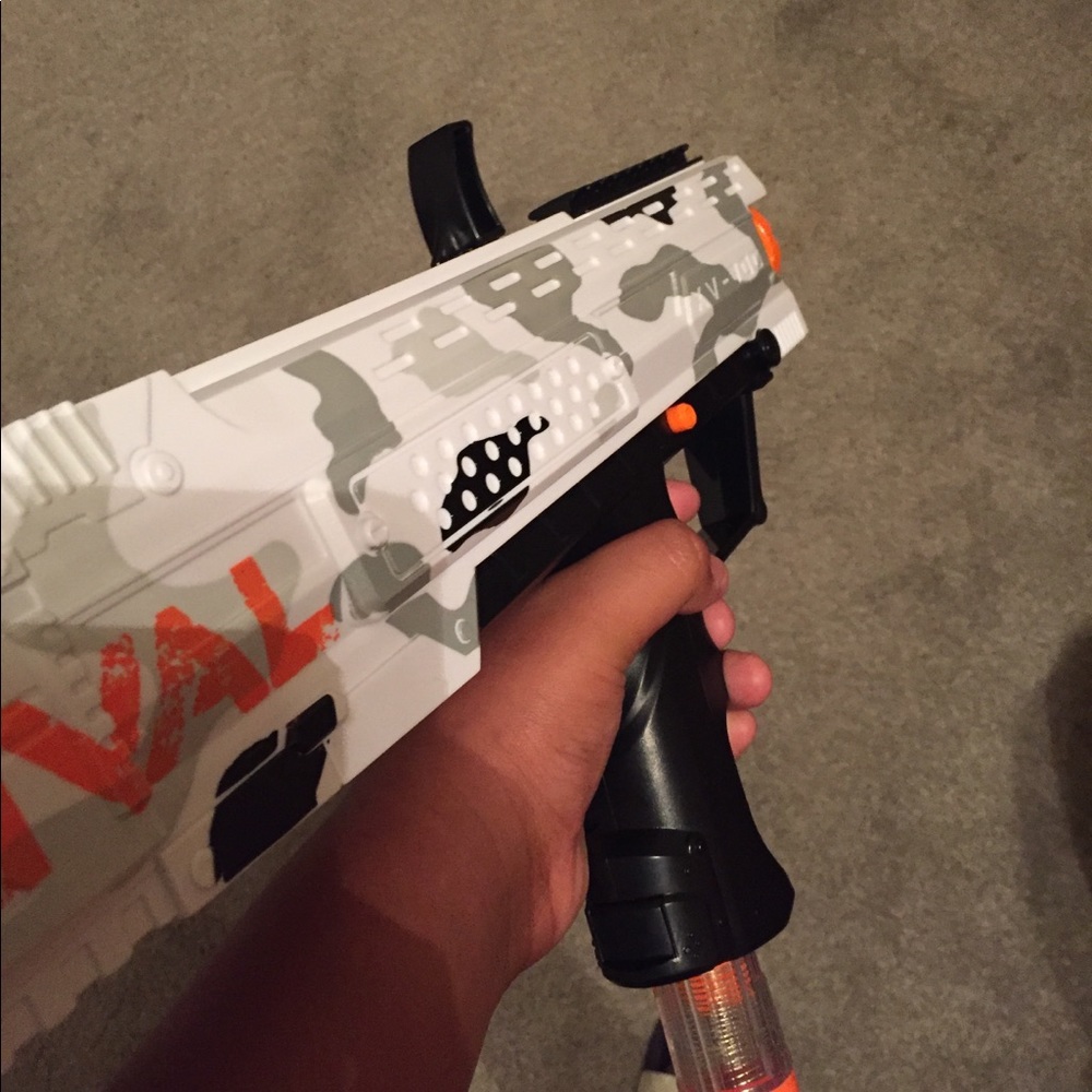 Rival gun